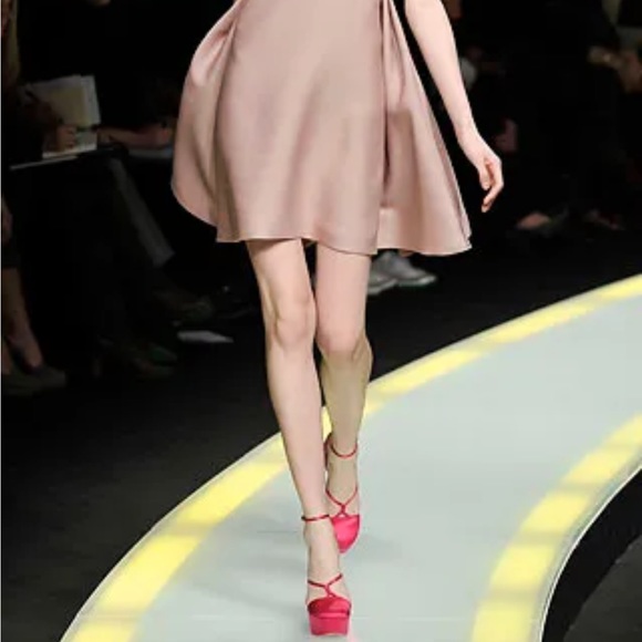 Iconic Versace 2008 Runway shoes - Picture 9 of 9